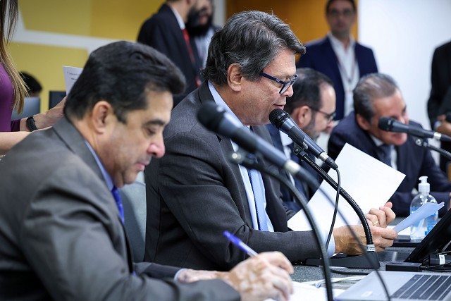 Comissão de Fiscalização Financeira e Orçamentária  - análise de proposições
