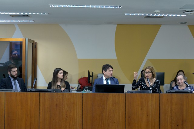 Especialistas falam da importância de conscientizar população sobre doenças raras