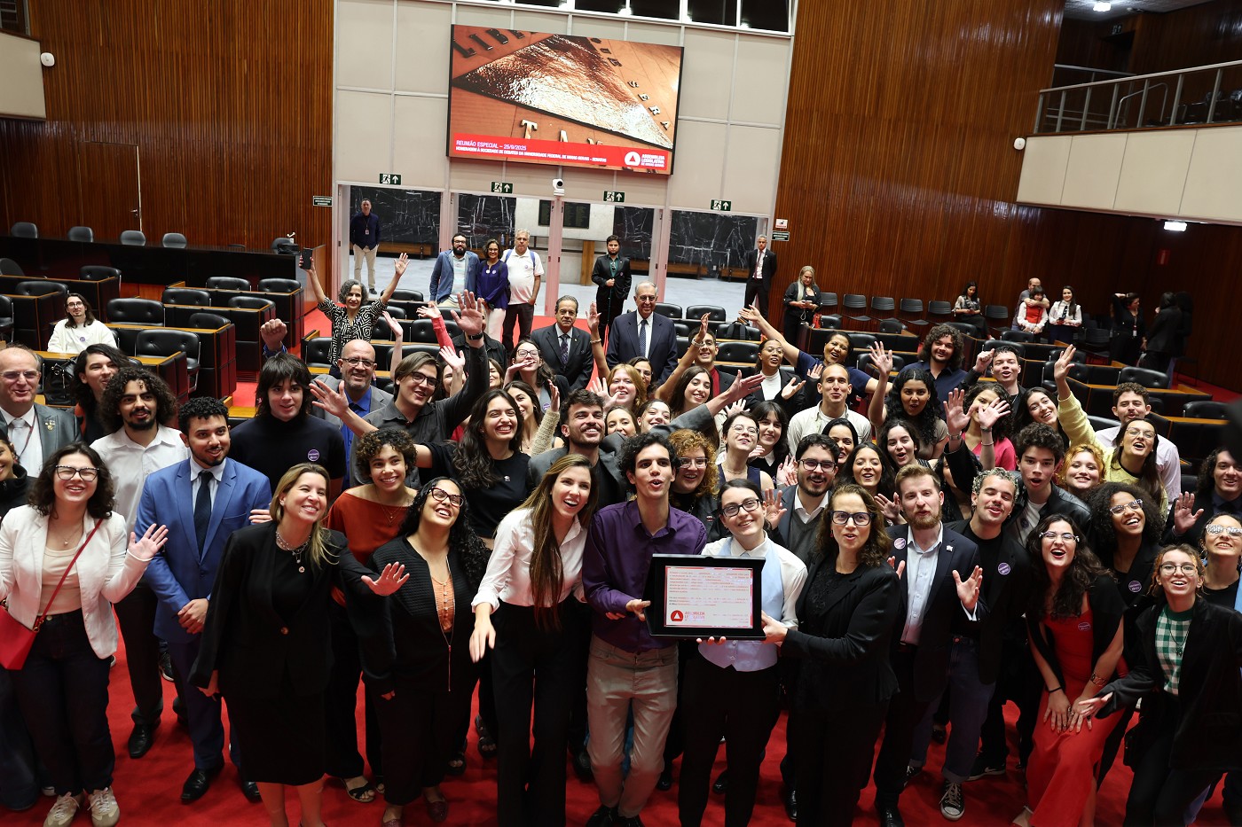 Reunião Especial - homenagem à Sociedade de Debates da UFMG - Senatus