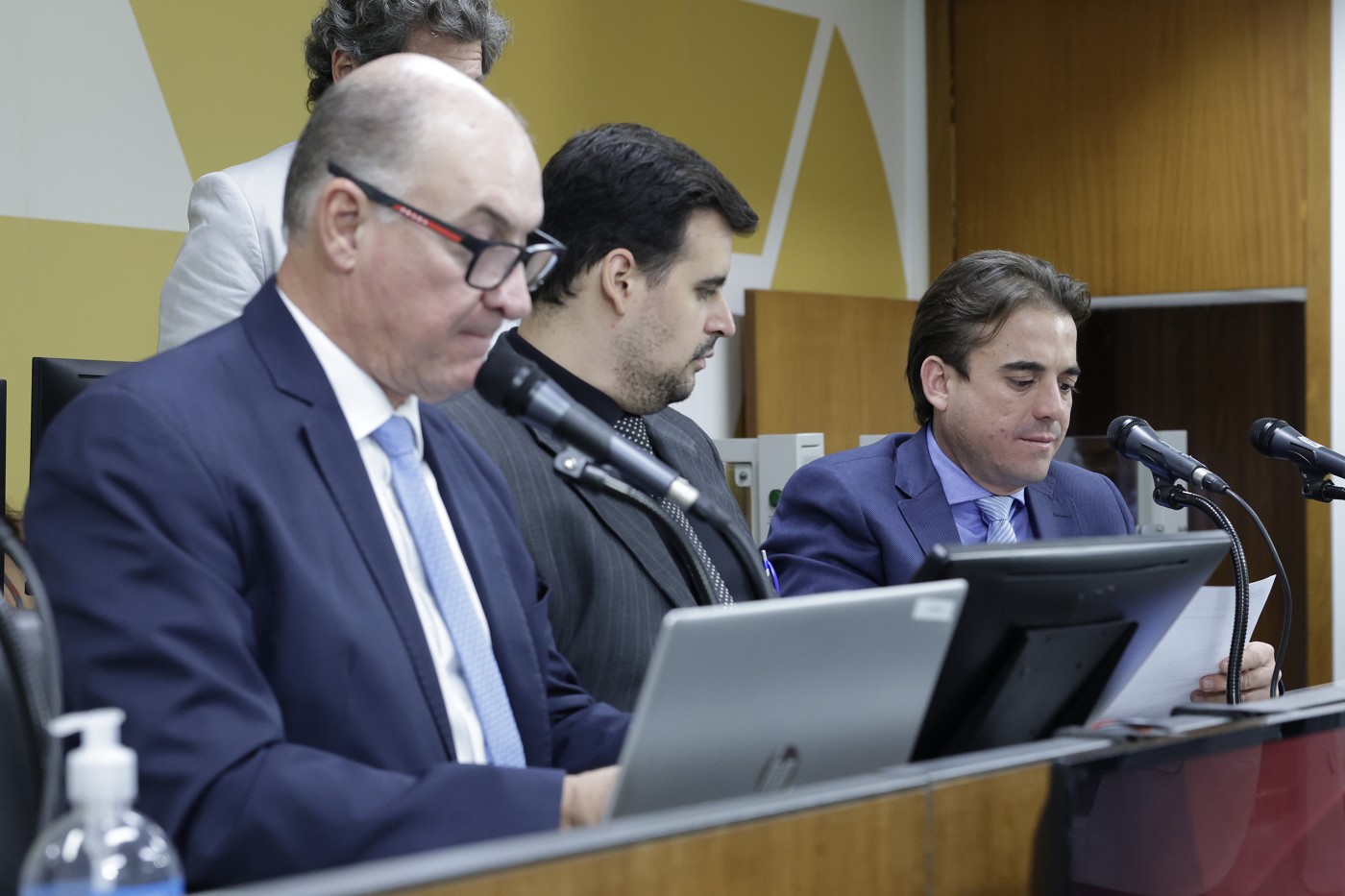 Comissão Extraordinária de Prevenção e Enfrentamento ao Câncer - análise de proposições