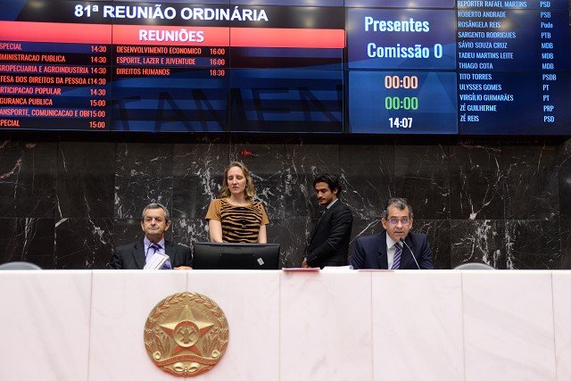 Parlamentares abordaram diversos assuntos na reunião de Plenário desta terça-feira (10)