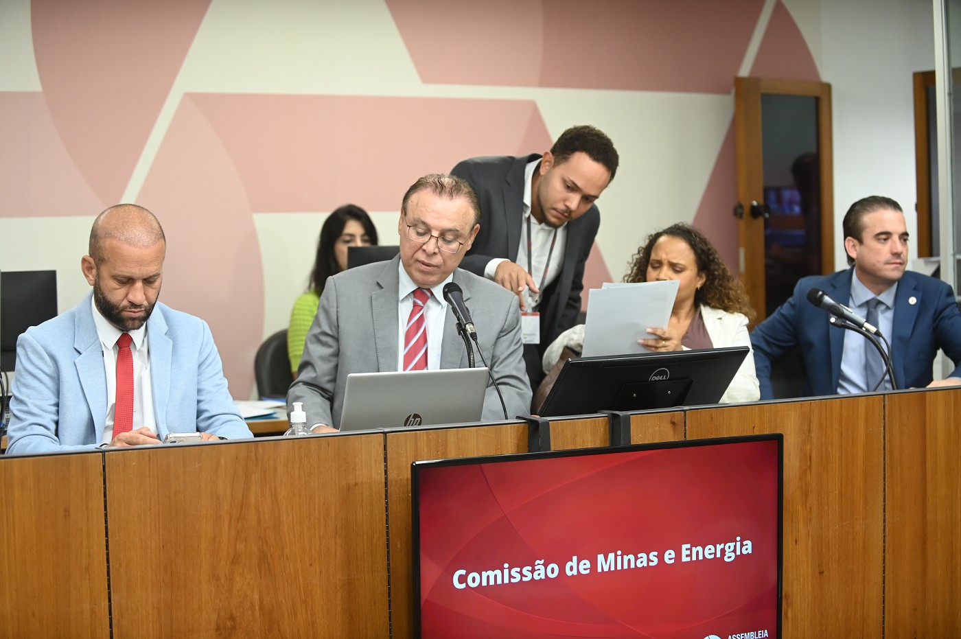 Comissão de Minas e Energia  - análise de proposições