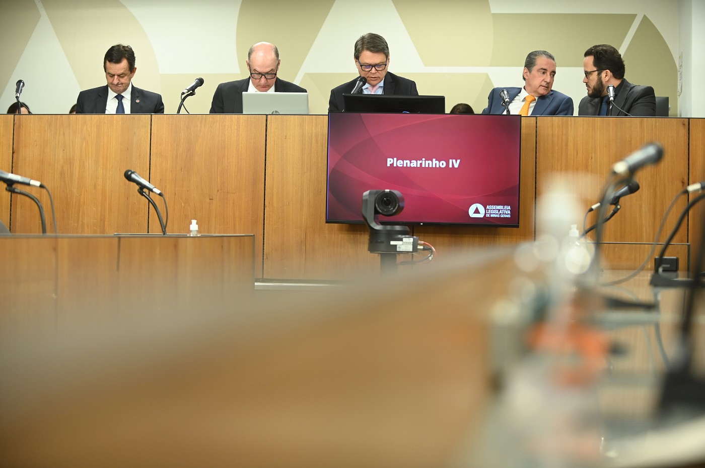 Comissão de Fiscalização Financeira e Orçamentária - análise de proposições