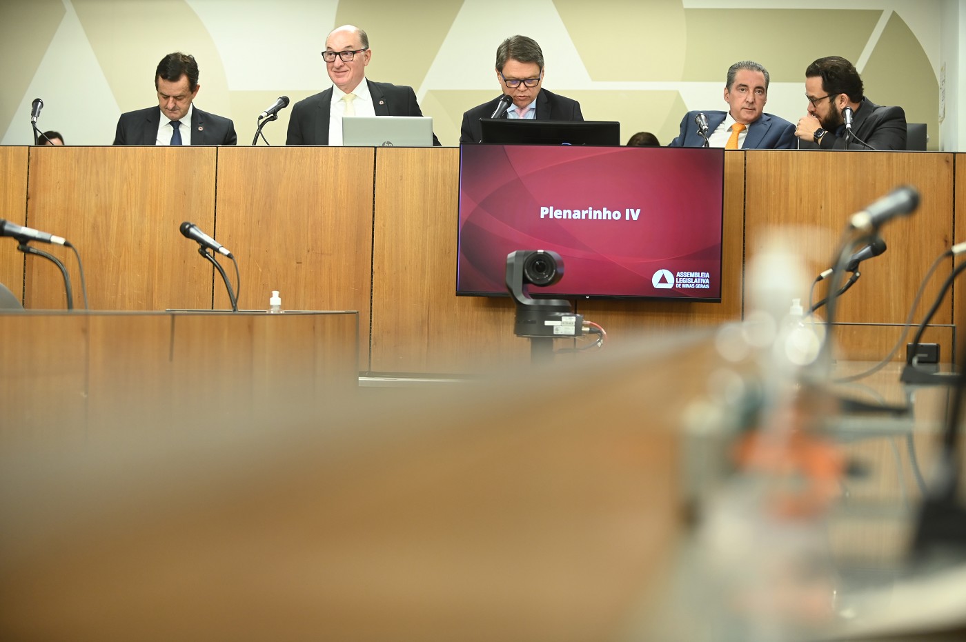 Comissão de Fiscalização Financeira e Orçamentária - análise de proposições