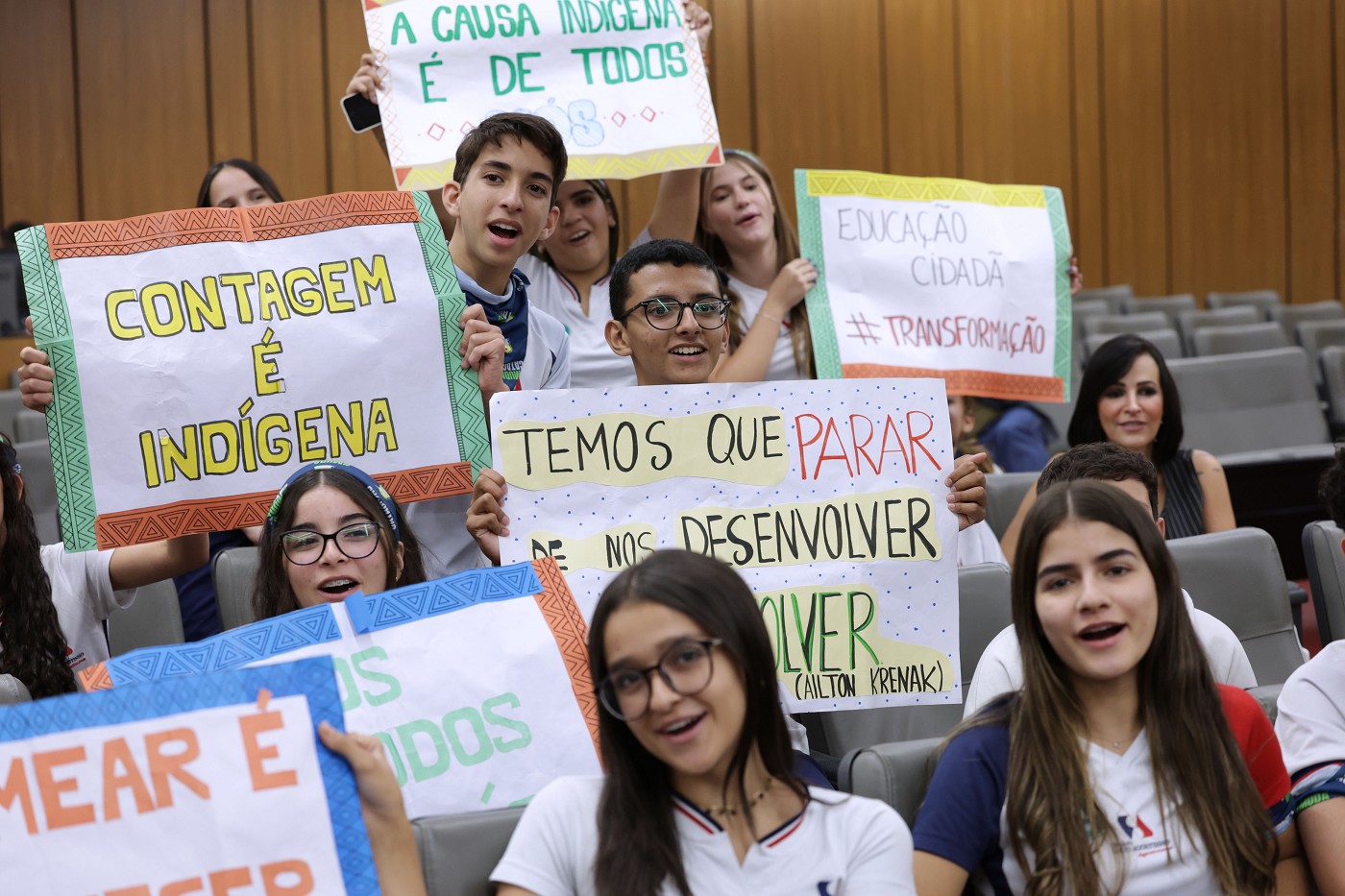 Comissão de Educação, Ciência e Tecnologia - entrega de voto de congratulações à Escola Estadual Professor Cláudio Brandão pelos 70 anos de sua fundação