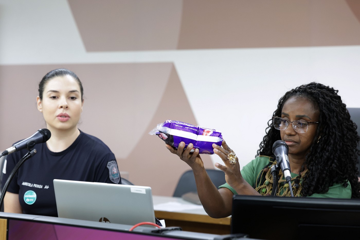 Comissão de Direitos Humanos - debate sobre a  dignidade menstrual no sistema prisional