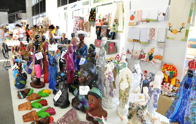 Mostra reúne trabalhos da Associação dos Artesãos de Paraopeba e Região
