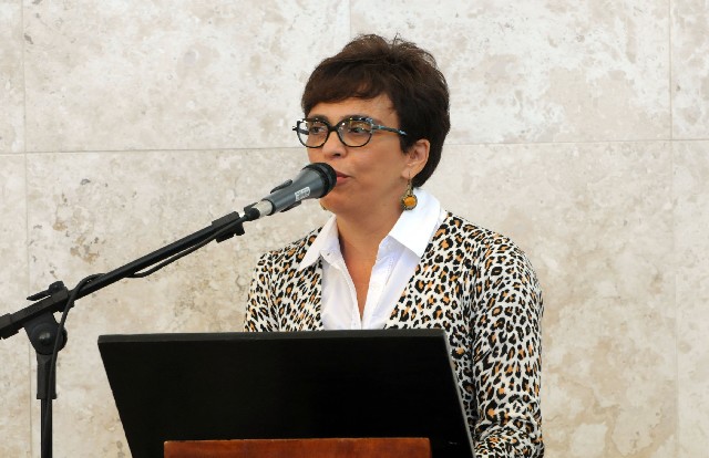 A deputada Marília Campos é a primeira signatária da PEC que garante às mulheres vaga na Mesa da ALMG