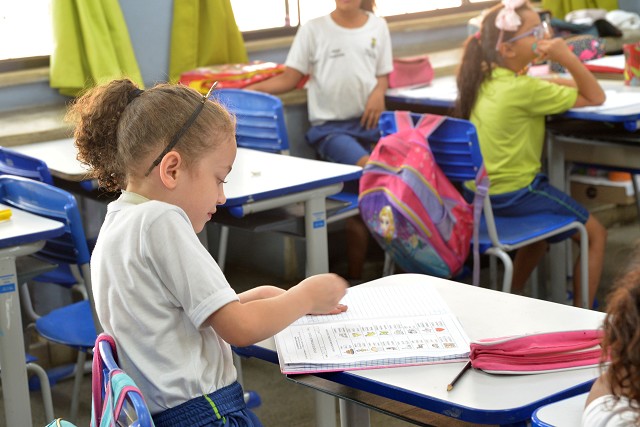 Para autor do requerimento, ensino do espanhol nas escolas vai valorizar a educação pública - Arquivo ALMG
