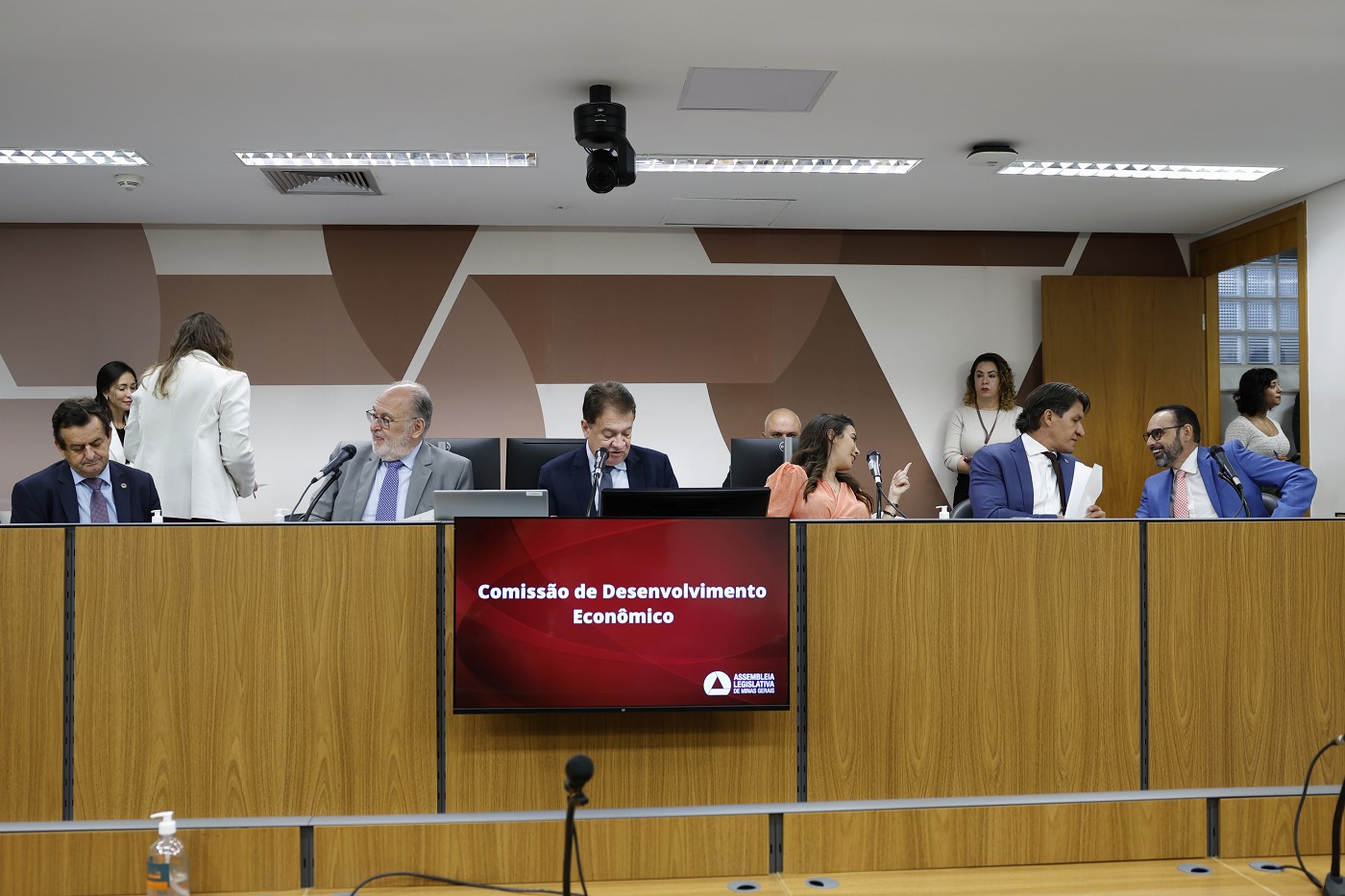 Comissão de Desenvolvimento Econômico - análise de proposições