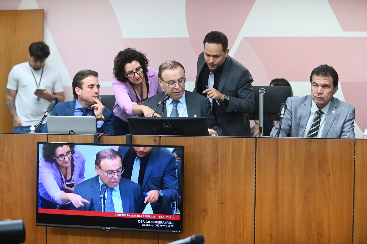 Comissão de Minas e Energia - análise de proposições