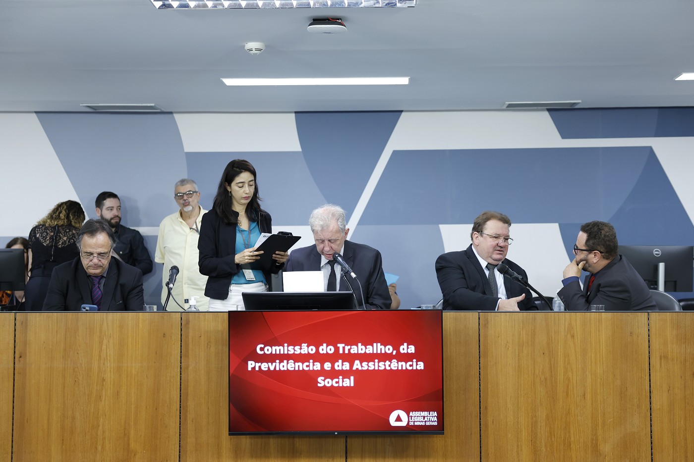 Comissão do Trabalho, da Previdência e da Assistência Social - análise de proposições