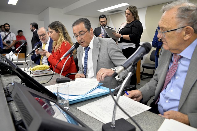 Comissão analisou emendas apresentadas em Plenário ao PL 910/19
