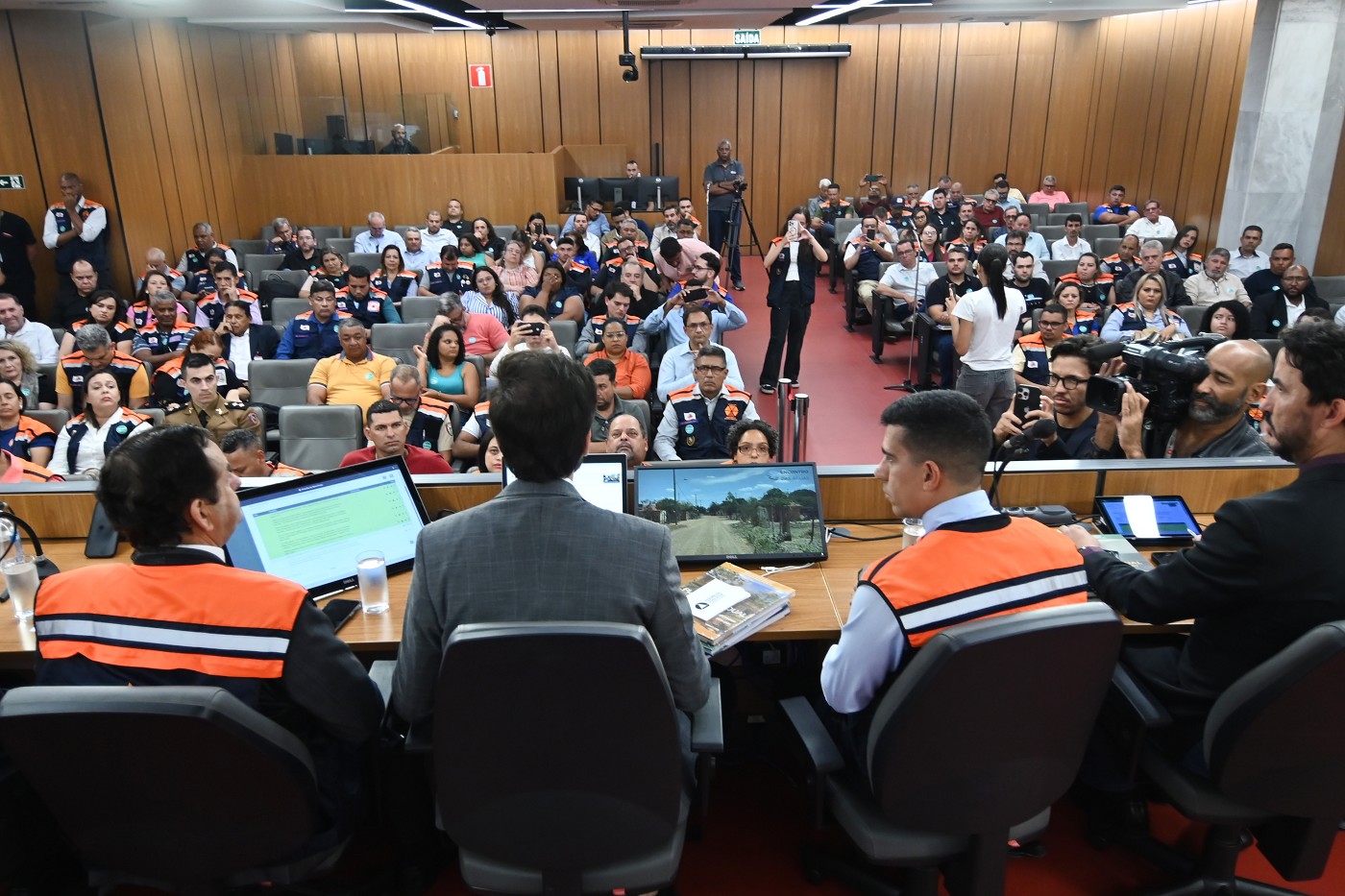 Comissão de Desenvolvimento Econômico - debate o programa Encontro das Águas