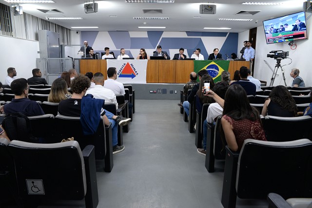 Audiência reuniu representantes de vários grupos contrários ao aborto