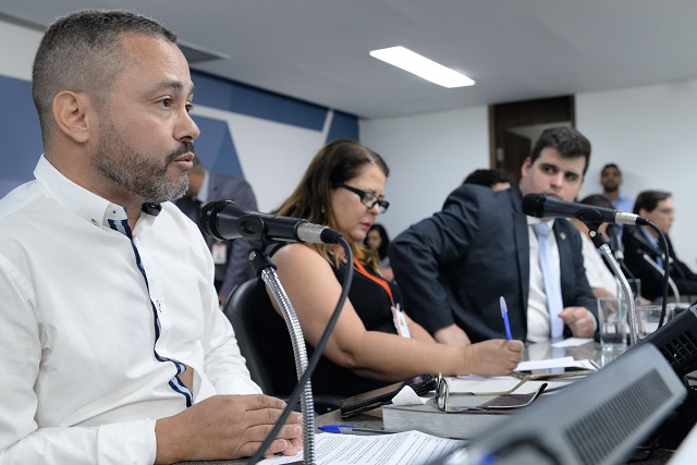 Pastor, que também é psicólogo, afirma que aborto é prejudicial para as mulheres