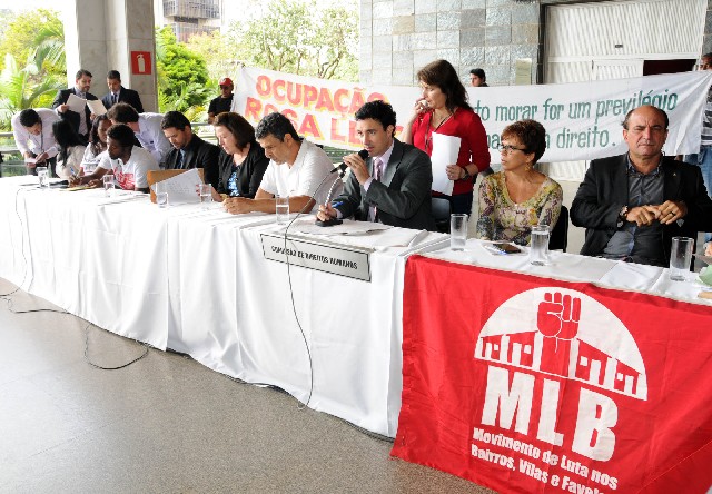 Deputados manifestaram-se solidários à lutas das famílias