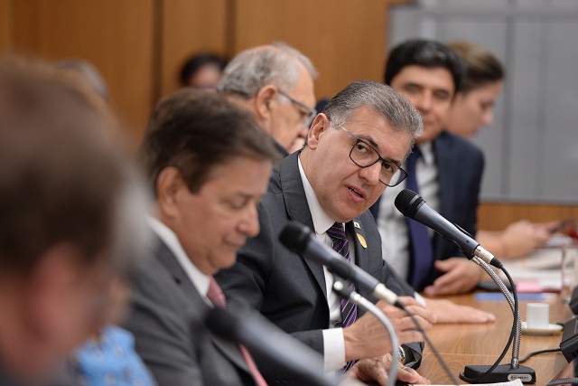 Secretário disse que há um empenho para regularizar os pagamentos aos fornecedores
