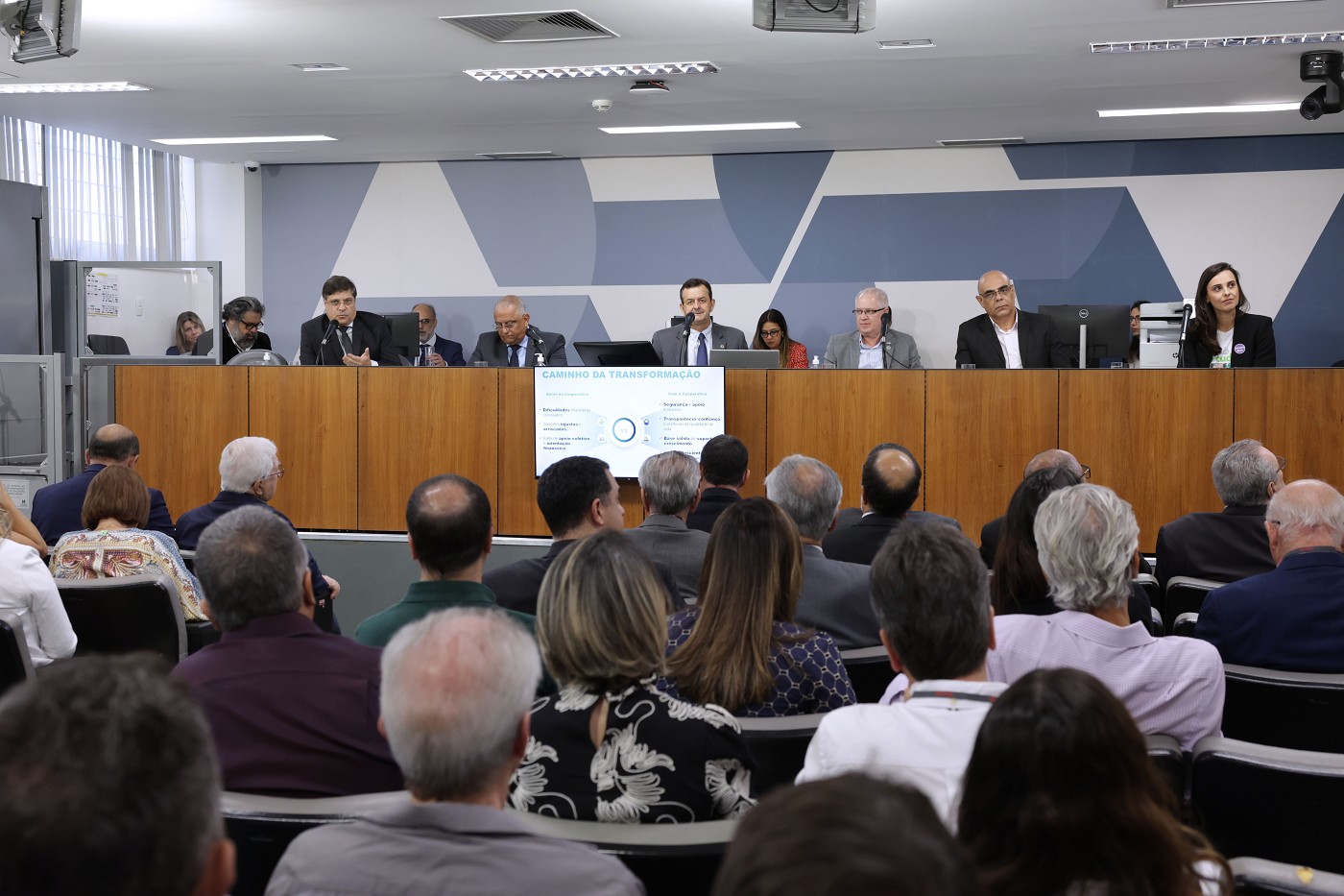 Comissão de Desenvolvimento Econômico - homenagem ao Sicoob Cofal