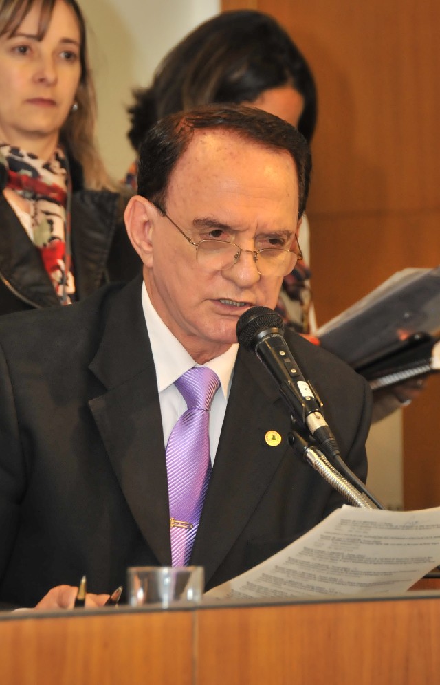 O deputado Dilzon Melo, relator da matéria, apresentou o substitutivo nº 1