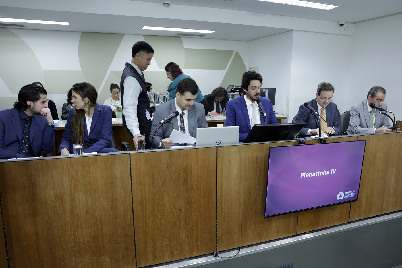 Comissão de Constituição e Justiça - análise de proposições