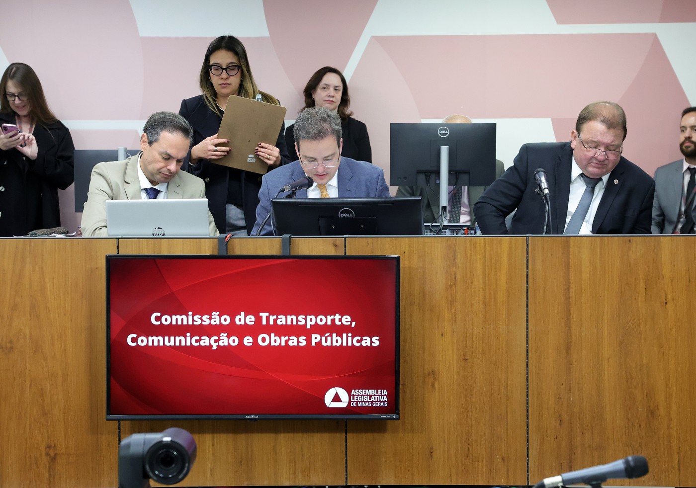 Comissão de Transporte, Comunicação e Obras Públicas - análise de proposições