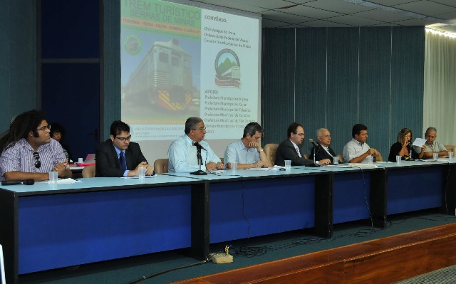 Prefeitos da região participaram da audiência pública da comissão