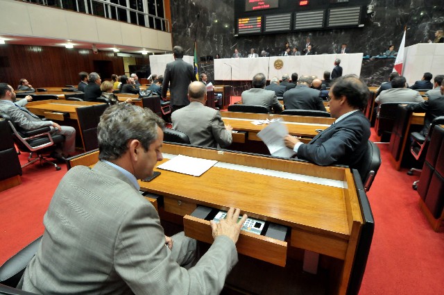 O projeto de lei foi aprovado em Plenário com 55 votos favoráveis, na forma original
