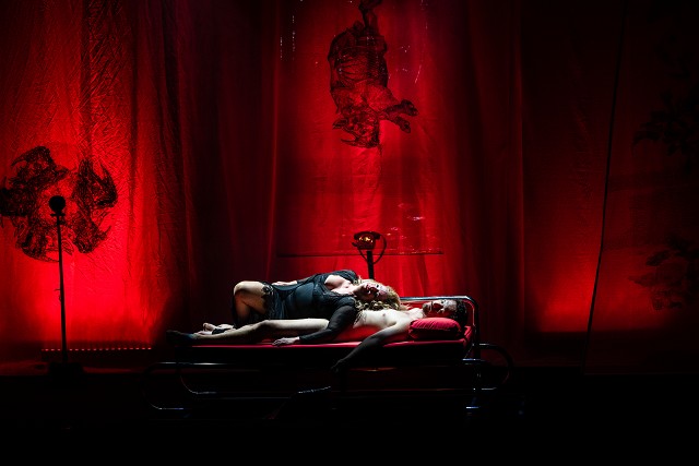 Ocupações Artísticas - Teatro - O Belo Indiferente