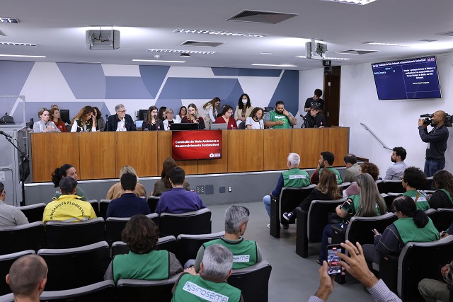 Comissão de Meio Ambiente e Desenvolvimento Sustentável - debate sobre a proteção da Mata da Baleia