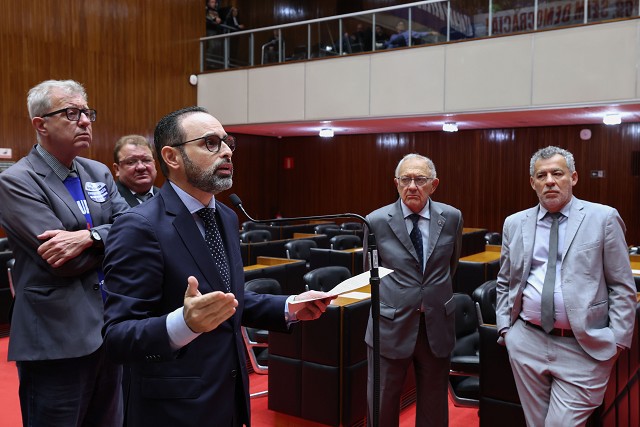 Reunião Extraordinária - noite - análise de proposições