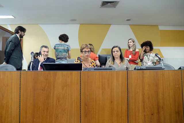 Projeto que beneficia detentas grávidas recebeu aval da comissão