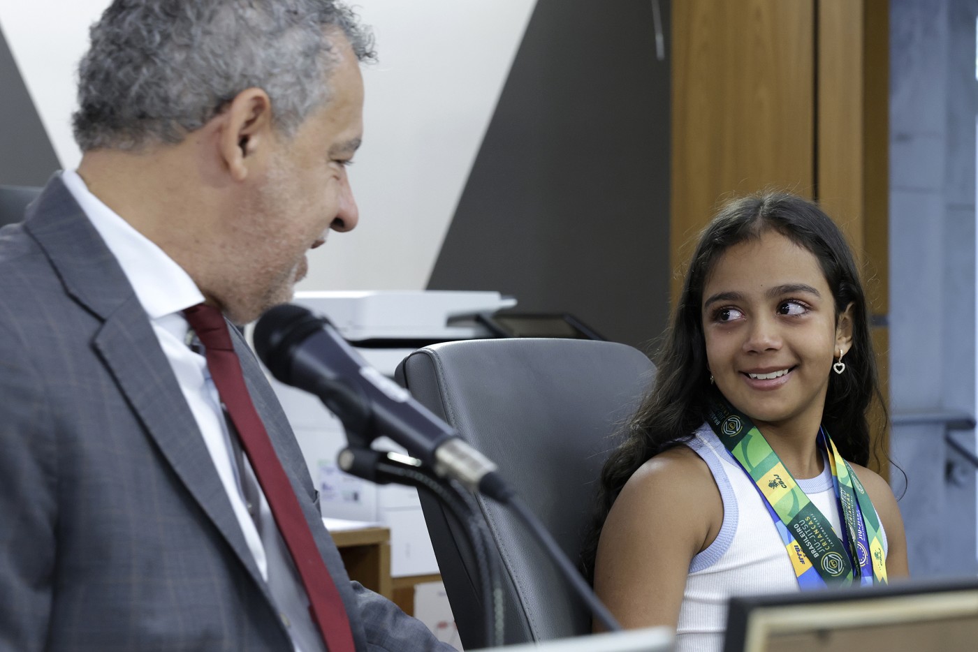 Comissão de Esporte, Lazer e Juventude - homenagem à atleta Júlia Barreto