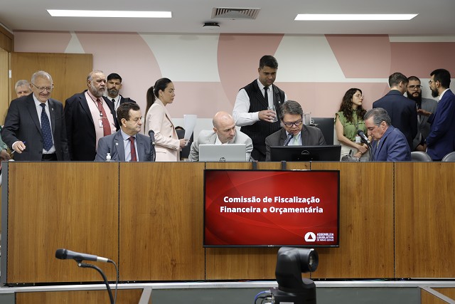 Comissão de Fiscalização Financeira e Orçamentária - análise de proposições