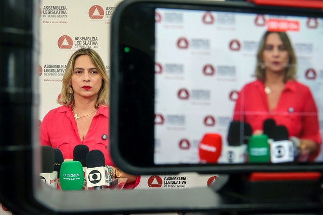 Comissão de Administração Pública - análise de proposições