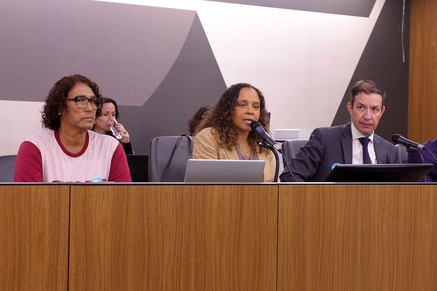 Comissão do Trabalho, da Previdência e da Assistência Social - debate sobre a proteção social às famílias impactadas pela desapropriação e remoção decorrentes das obras de ampliação da BR-381