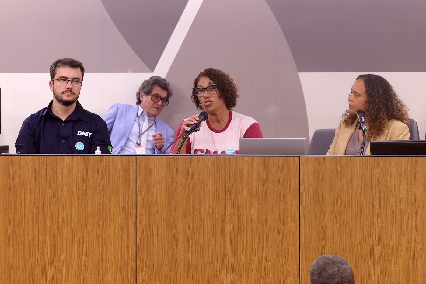 Comissão do Trabalho, da Previdência e da Assistência Social - debate sobre a proteção social às famílias impactadas pela desapropriação e remoção decorrentes das obras de ampliação da BR-381