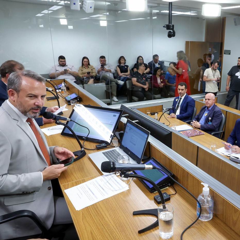 Prefeituras do interior querem ressarcimento de valores que desapareceram de contas da CEF Prefeituras do interior querem ressarcimento de valores que desapareceram de contas da CEF