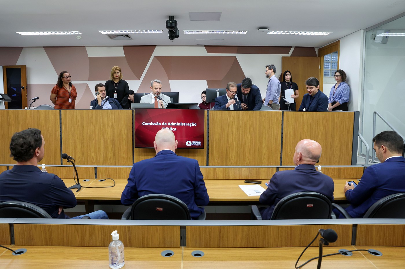 Comissão de Administração Pública - debate sobre ataques cibernéticos em contas da CEF no interior de MG