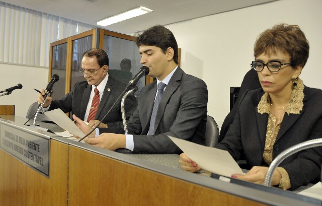 Comissão analisa proposições em reunião nesta quarta (9)