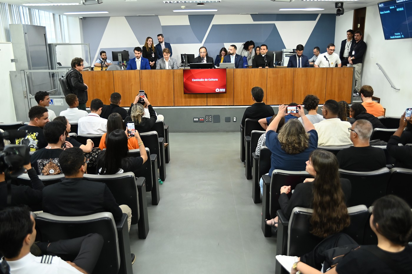 Comissão de Cultura - debate sobre a instituição de São Carlo Acutis como patrono da juventude no Estado