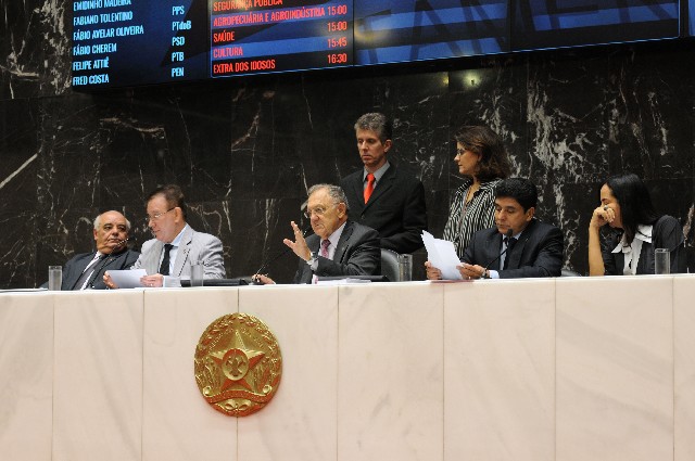 O PL estabelece que os direitos dos servidores efetivos da atual estrutura do Deop serão preservados
