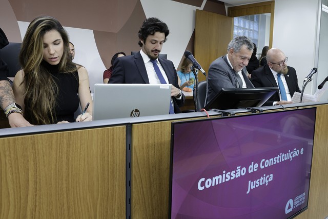 Comissão de Constituição e Justiça - análise de proposições