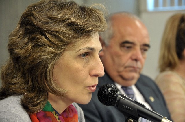 Wânia Pasinato constatou que no Brasil falta capacitação dos responsáveis pelo atendimento à mulher vítima de agressões