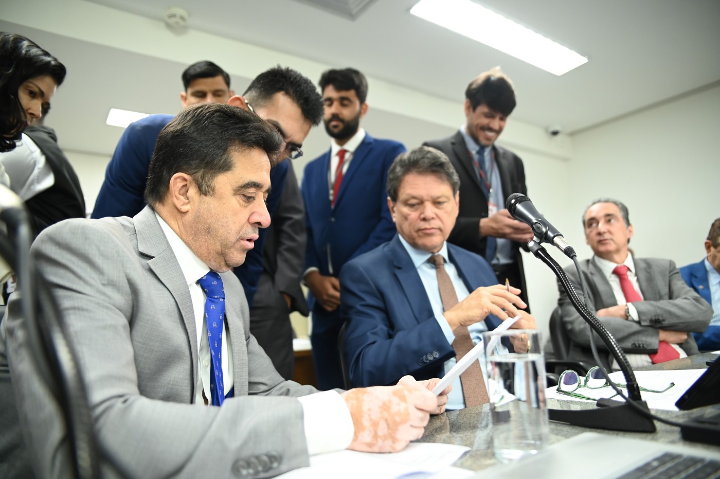 Comissão de Fiscalização Financeira e Orçamentária - análise de proposições