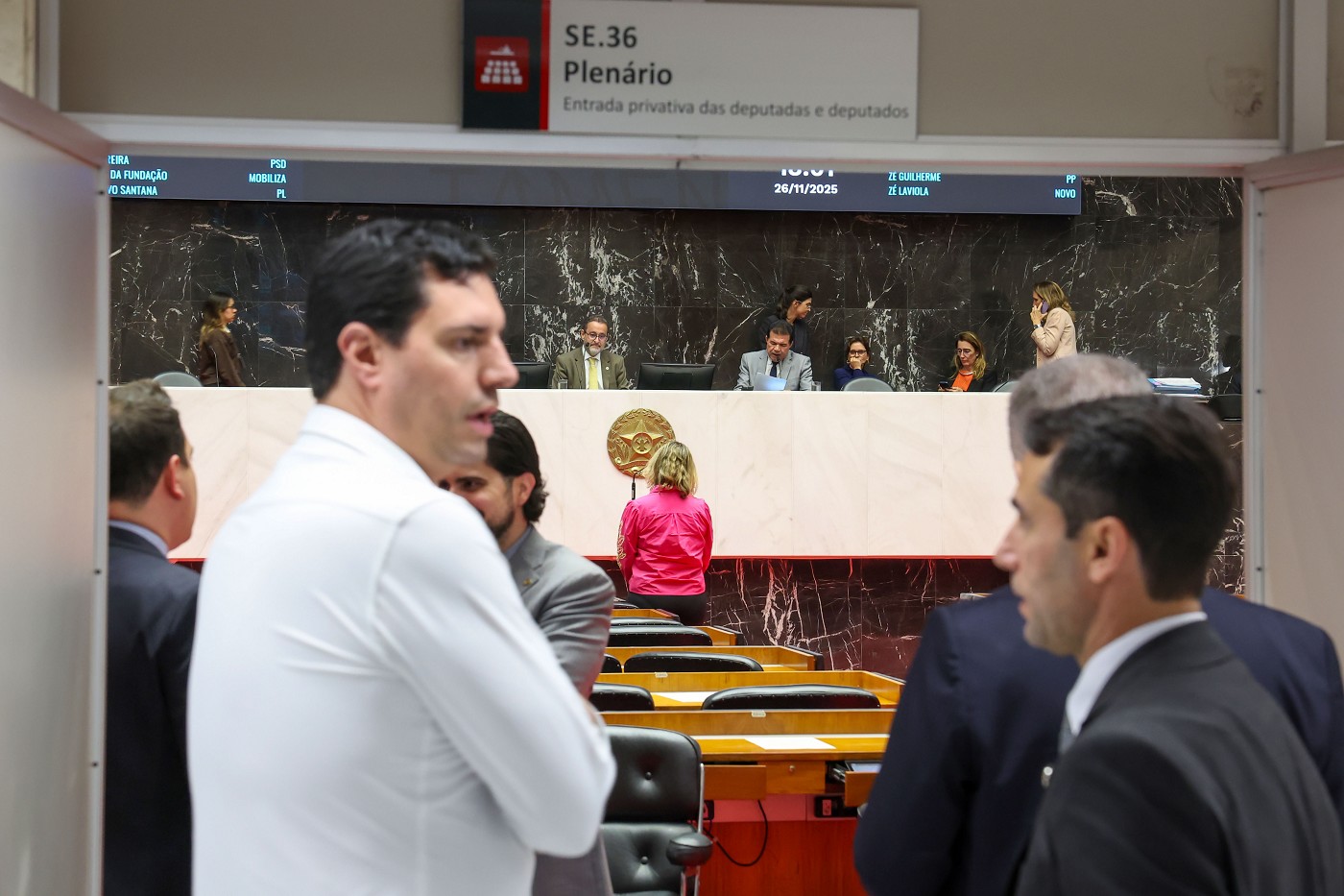 Reunião Extraordinária - noite - análise de proposições