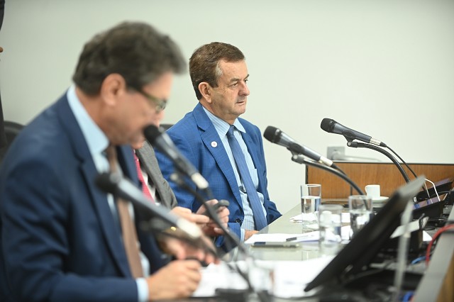 Comissão de Fiscalização Financeira e Orçamentária - análise de proposições