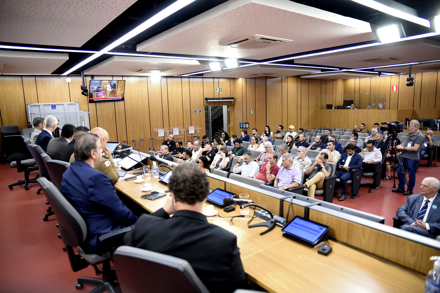 Comissão de Segurança Pública - debate sobre os problemas relacionados às atividades de colecionadores, atiradores e caçadores - CACs