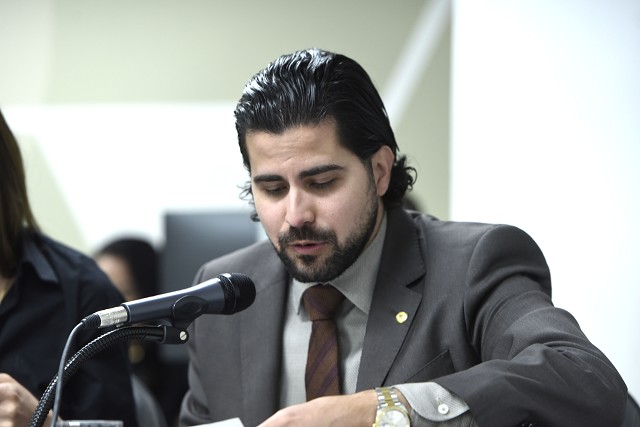 Comissão de Constituição e Justiça - análise de proposições