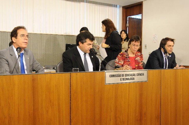 Comissão de Educação analisou emenda que havia sido apresentada em Plenário